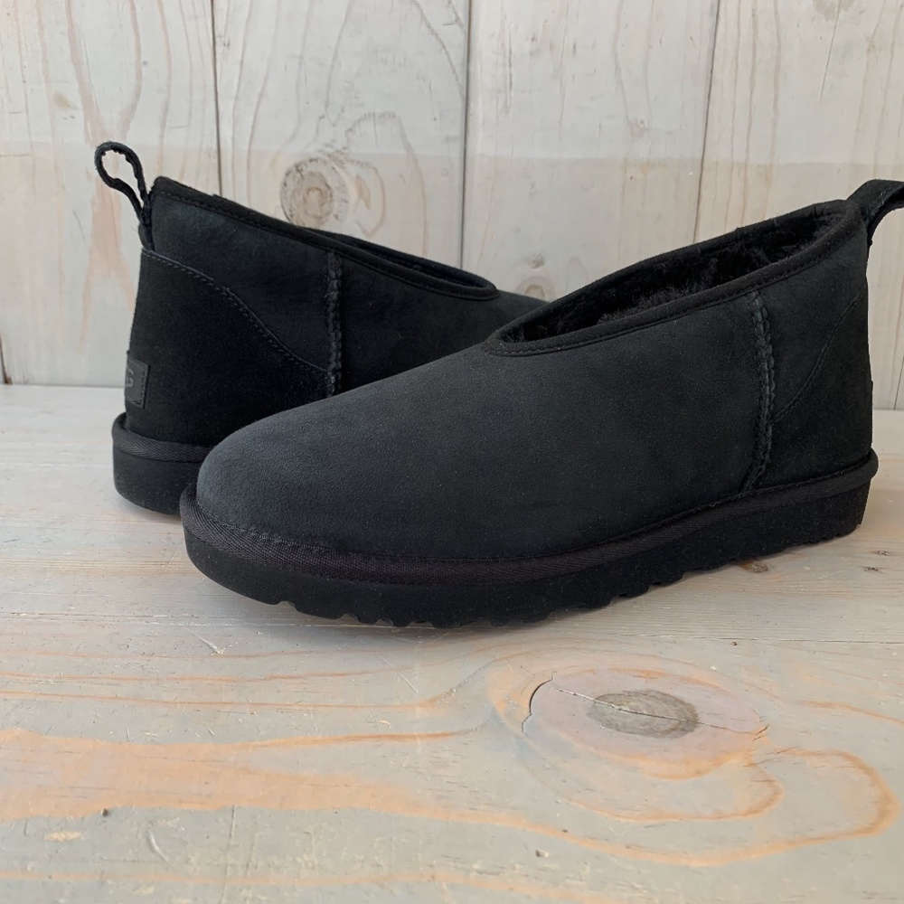 UGG CLASSIC MICRO MINI  BLACK WATER RESISTANT BOOTIE US 10 NIB